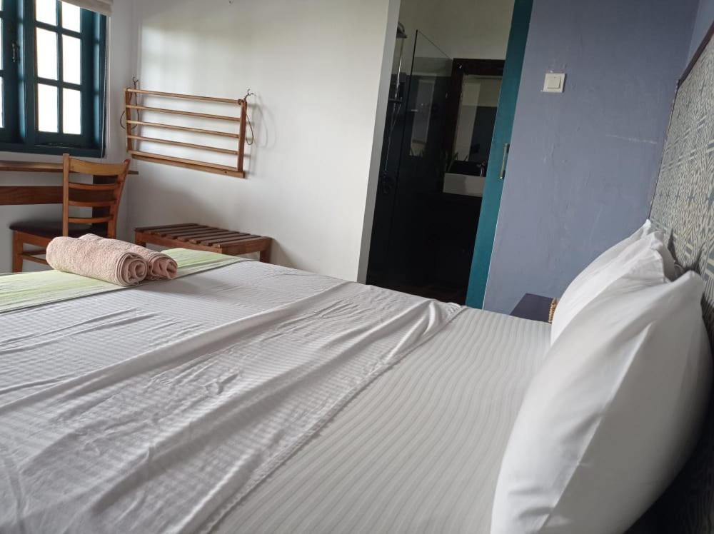Toddy Unawatuna Hotel Buitenkant foto