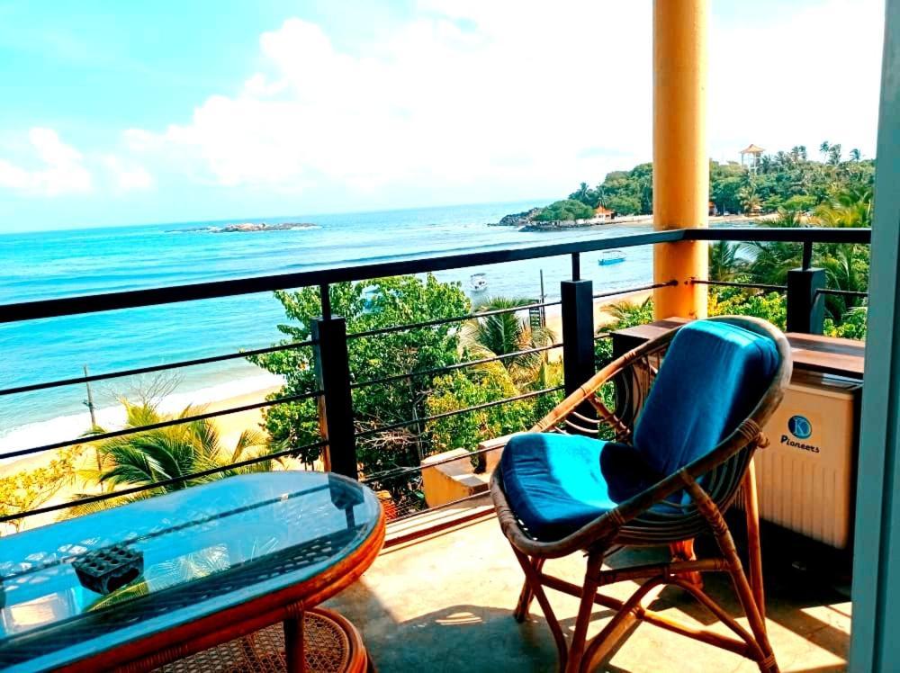 Toddy Unawatuna Hotel Buitenkant foto