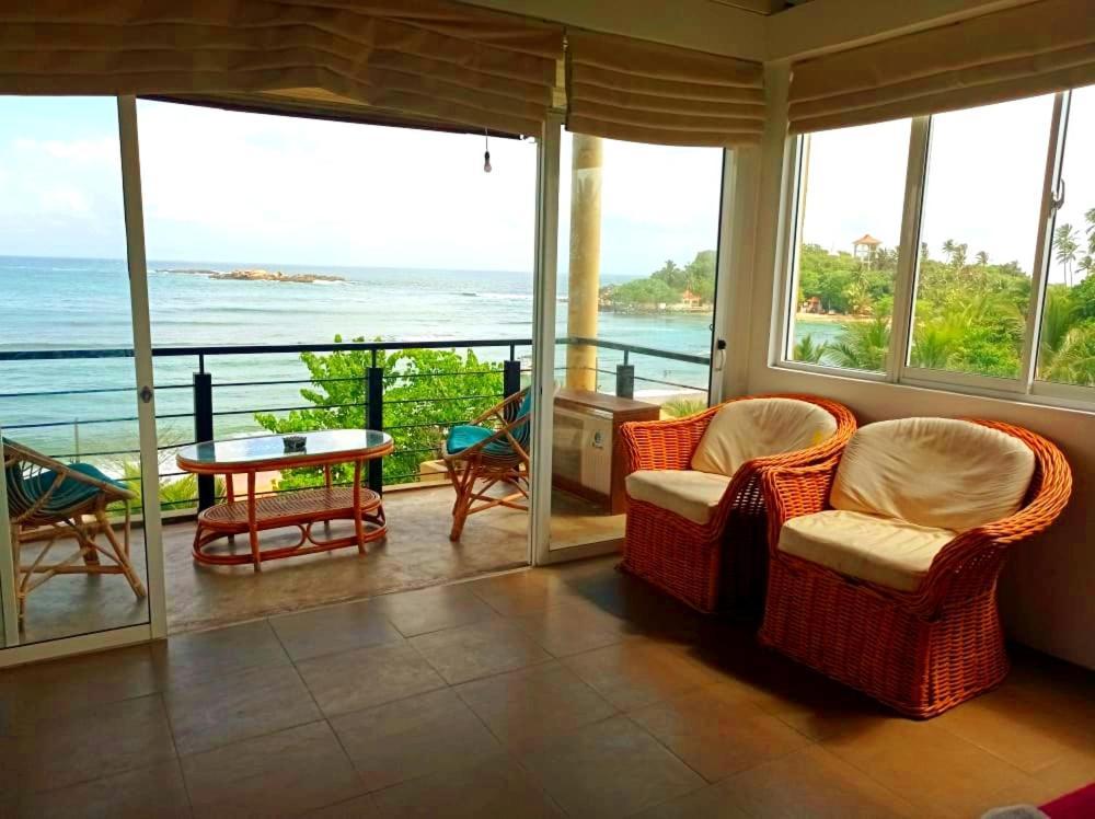 Toddy Unawatuna Hotel Buitenkant foto